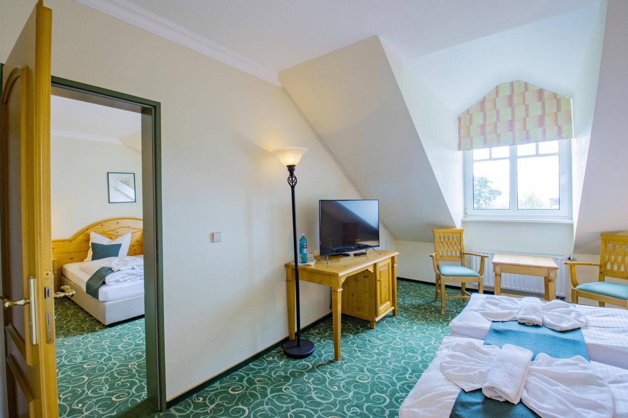 Ferien Hotel Flaeming Niemegk  Bagian luar foto
